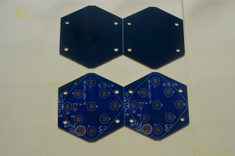 玩具電路板兩面
